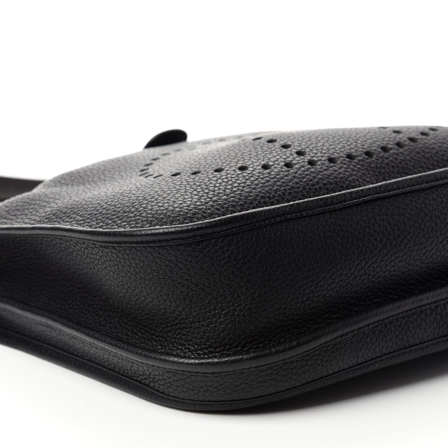 Taurillon Clemence Evelyne III PM Black