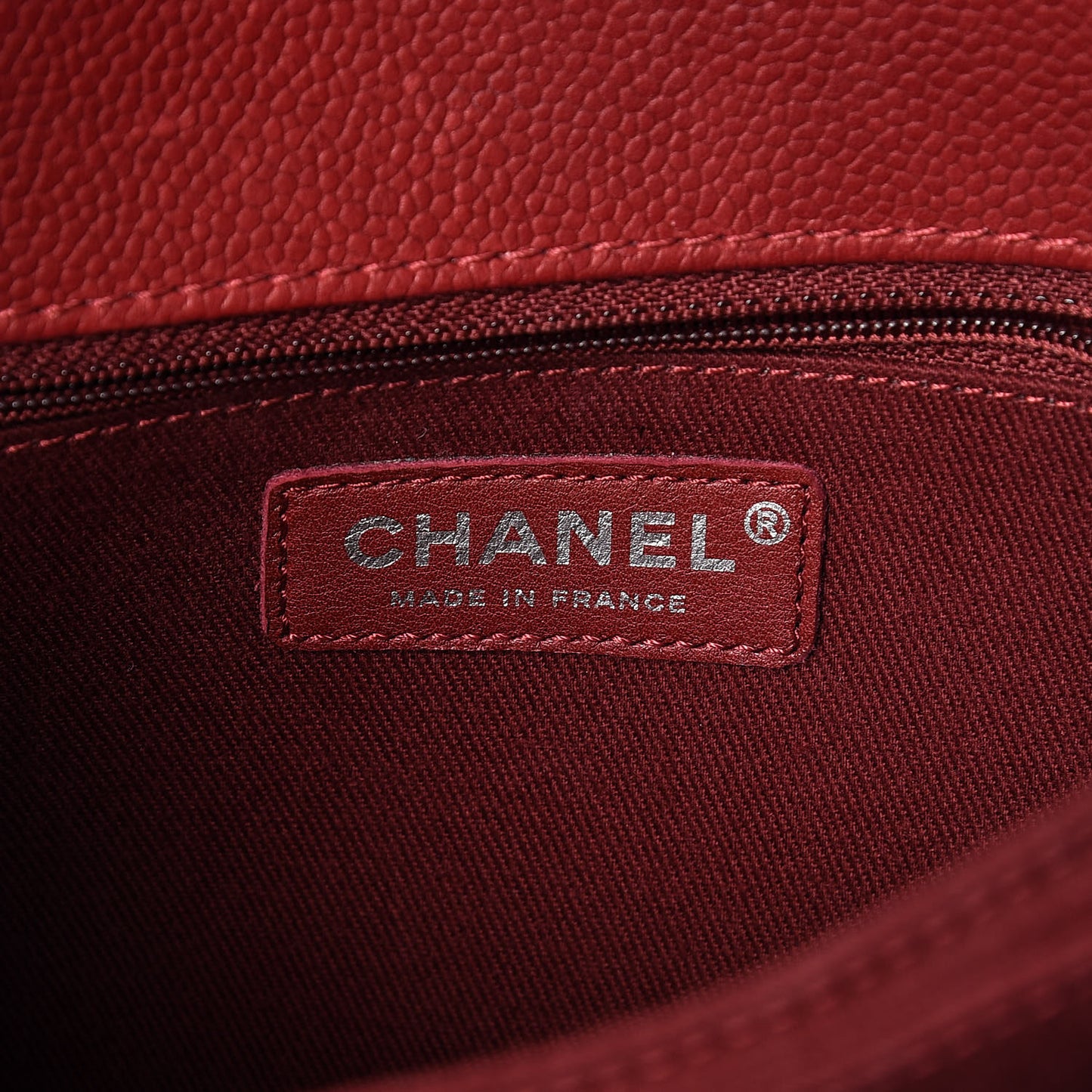 Caviar Quilted Flap With Chain Red
