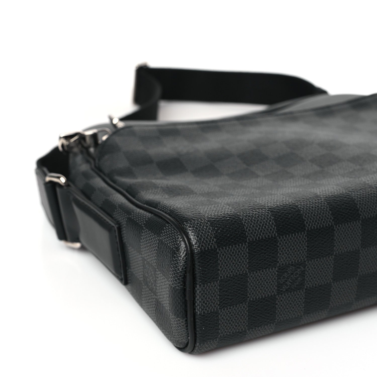 Louis Vuitton Damier Graphite Dayton Reporter PM 7 of 8