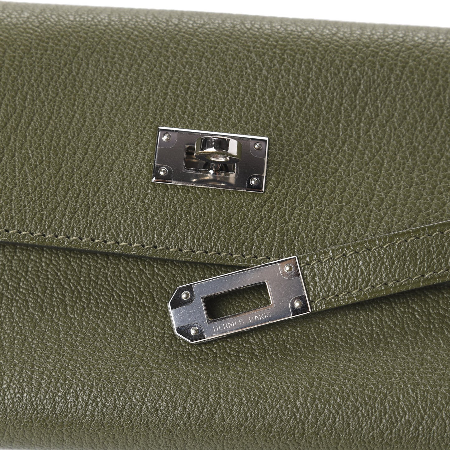 Chevre Mysore Medium Kelly Wallet Vert Veronese