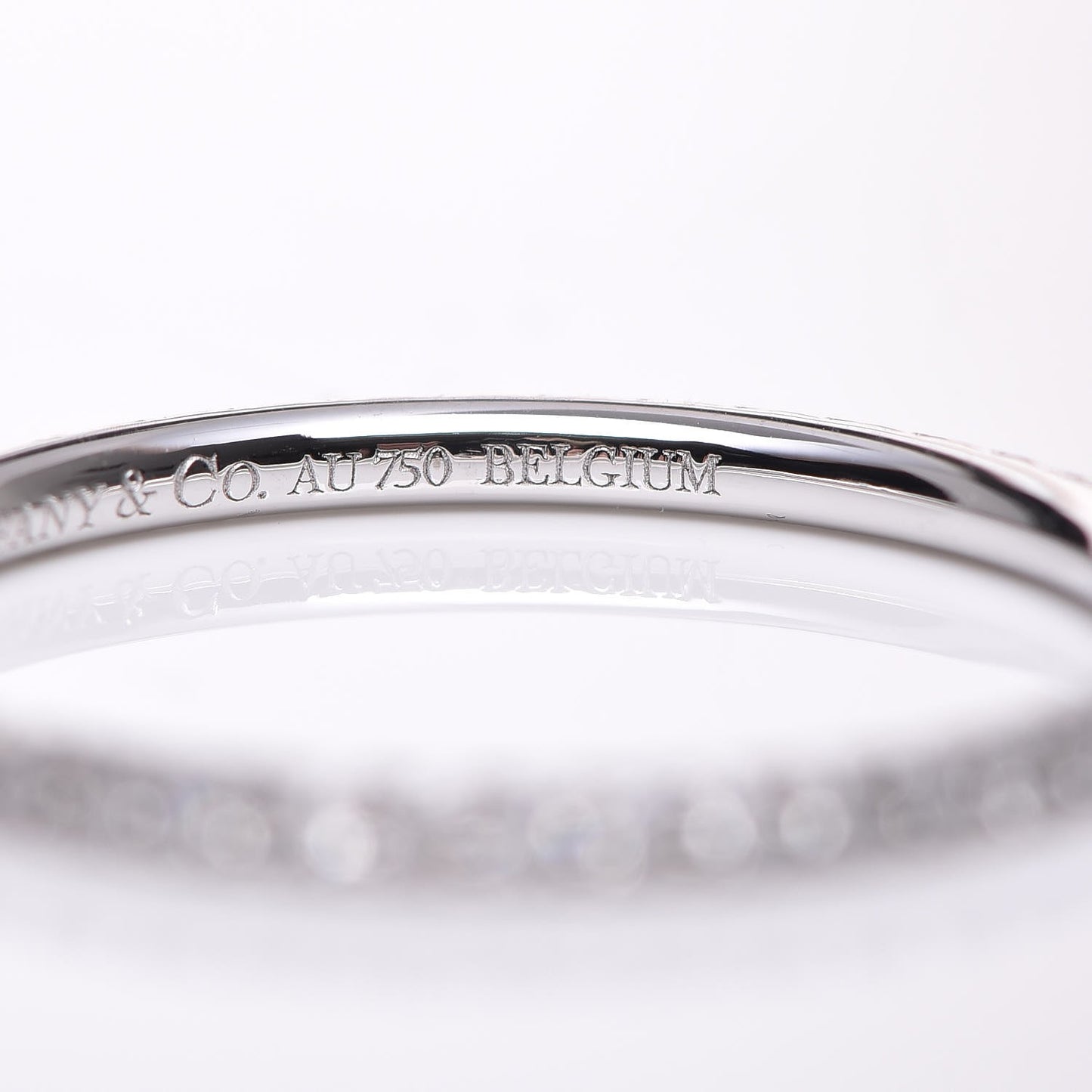 18K White Gold Diamond Metro Band Ring 52 6