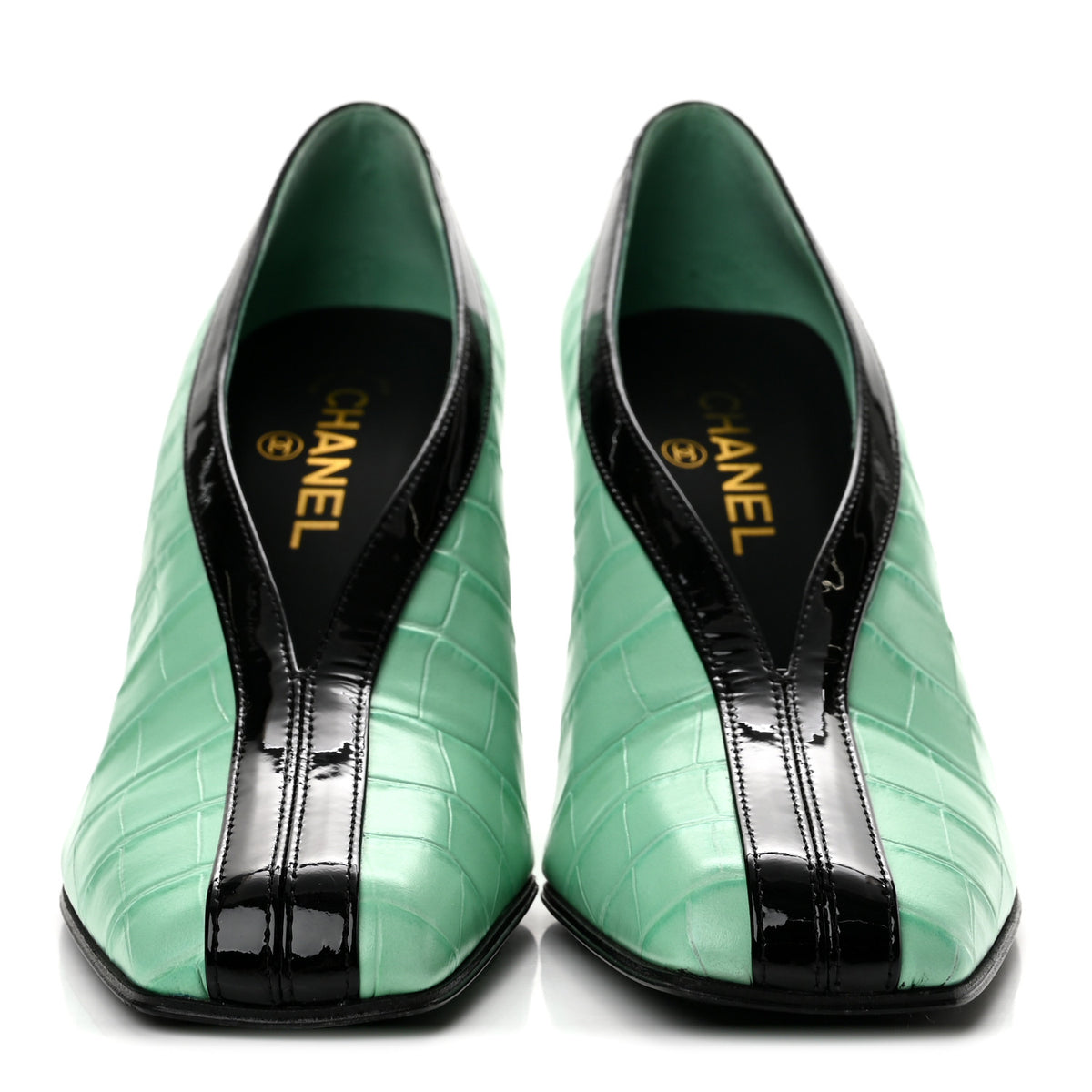 Crocodile Embossed Patent Calfskin Pumps 40 Green Black