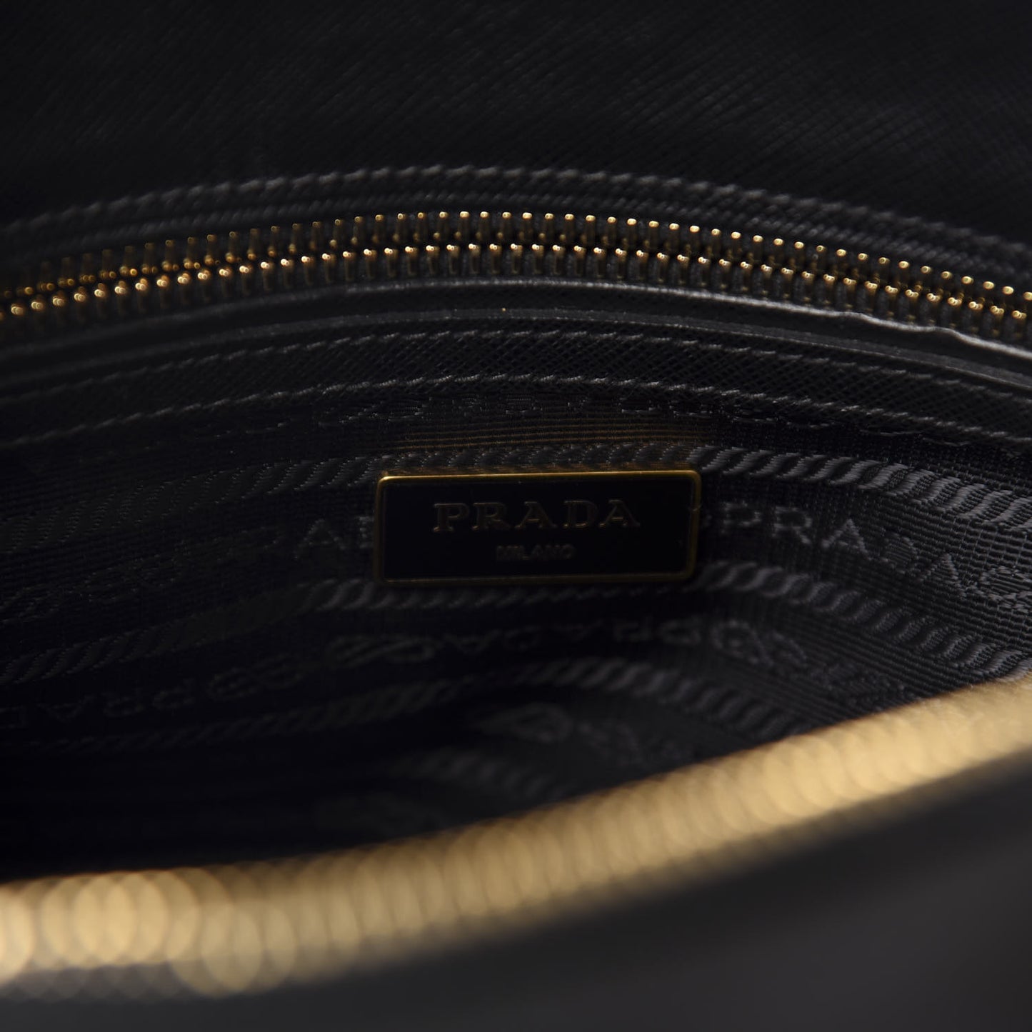 Saffiano Small Galleria Double Zip Tote Black