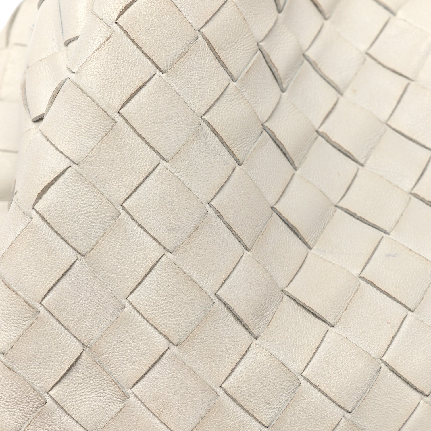 Bottega Veneta Nappa Maxi Intrecciato The Pouch Oversized Clutch Plaster 25 of 25