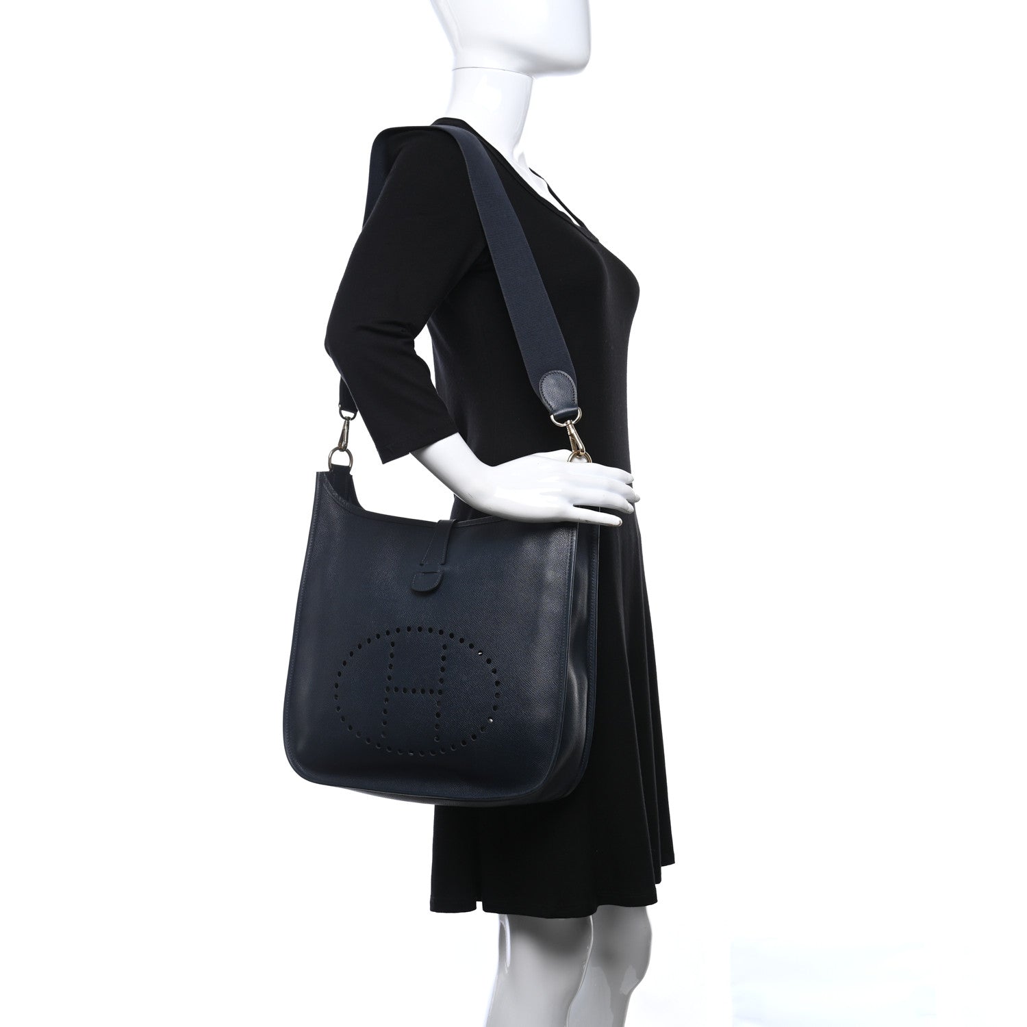Hermes Courchevel Evelyne GM Bleu Indigo 2 of 9