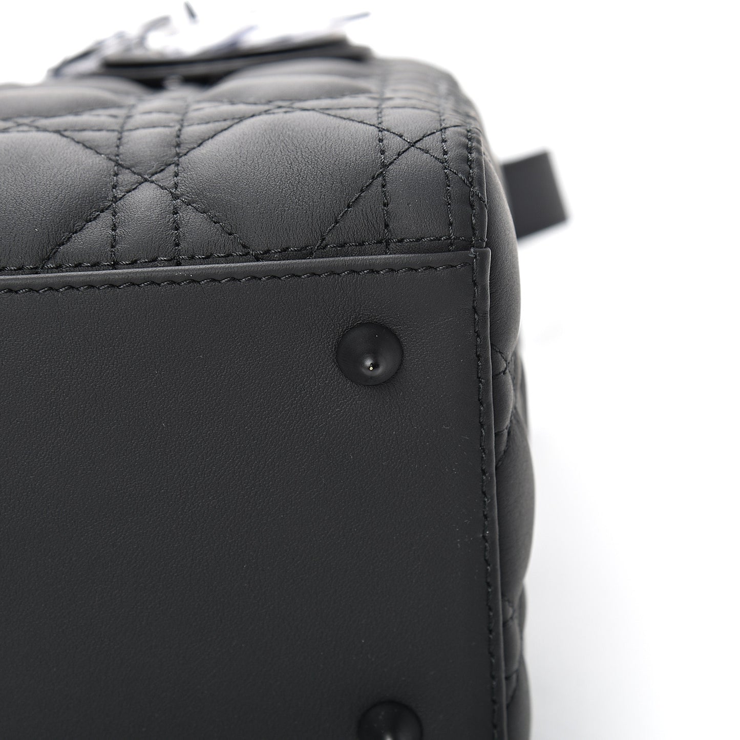 Ultra Matte Calfskin Cannage Medium Lady Dior Black