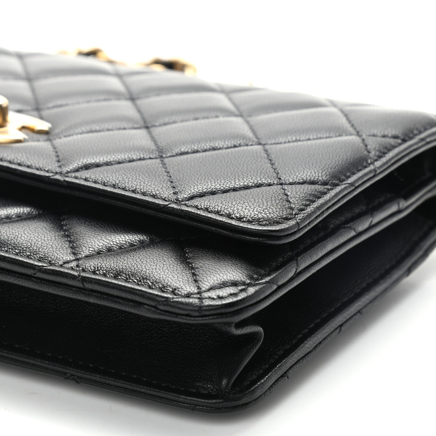 Lambskin Quilted CC Pearl Crush Wallet on Chain WOC Black