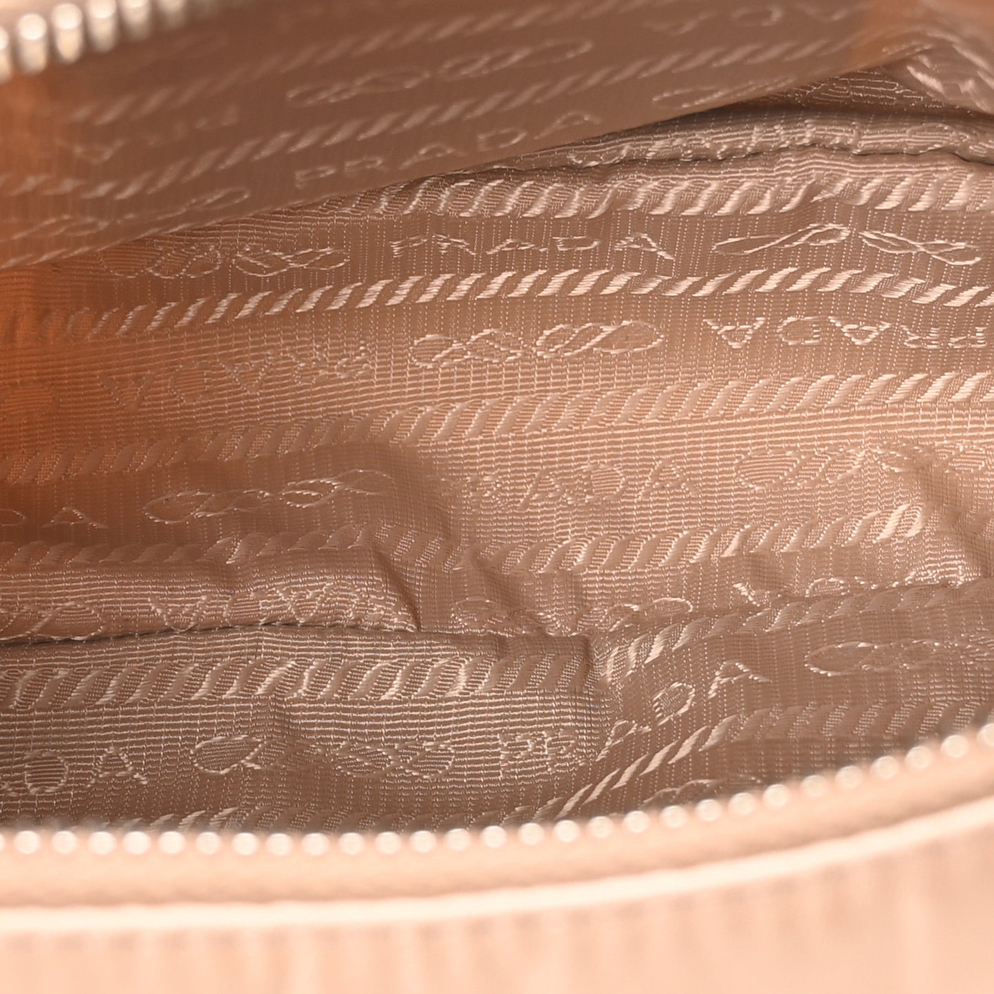Nylon Re-Edition 2005 Shoulder Bag Cammeo