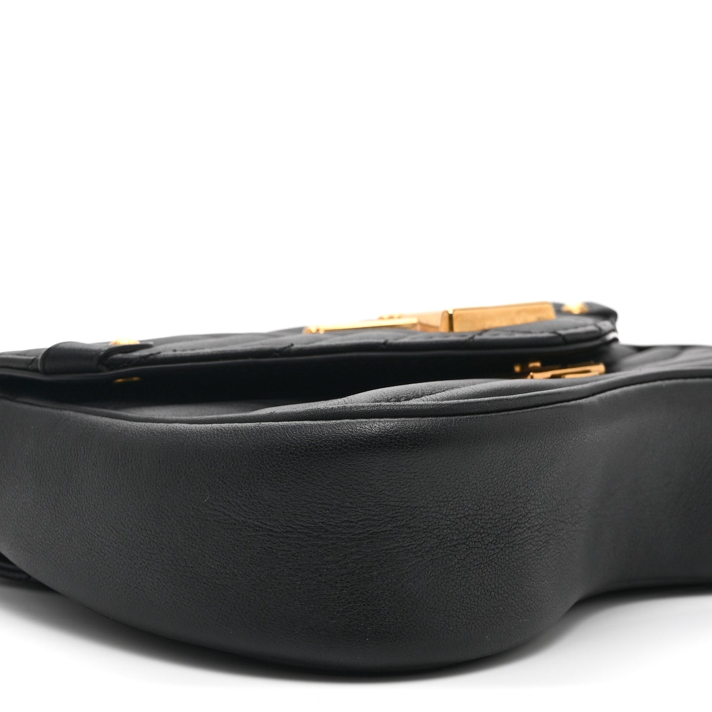 Calfskin New Wave Chain PM Black