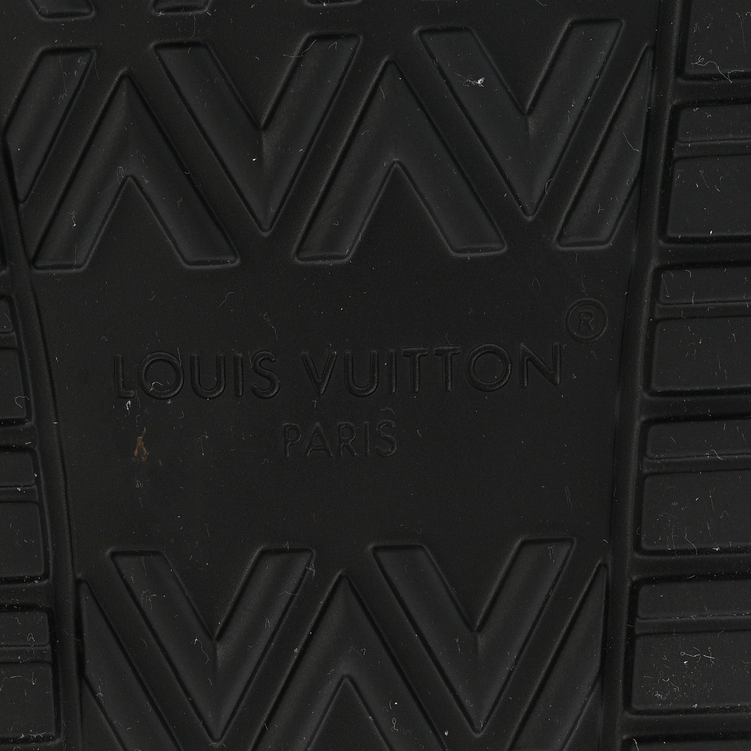 Louis Vuitton Grained Calfskin Sunset Comfort Flat Sandals 38 Black 16 of 20