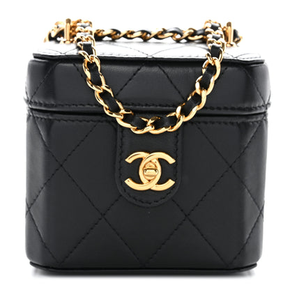 Chanel Lambskin Quilted Vanity Clutch With Chain Black 1 of 31