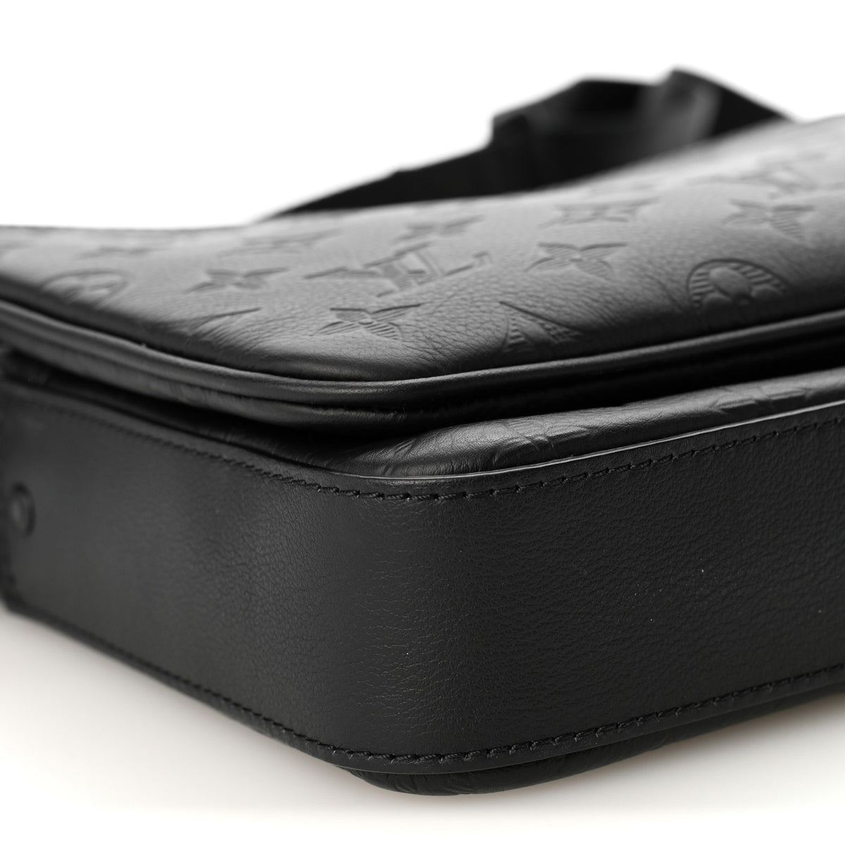 Calfskin Monogram Shadow Trio Messenger Black