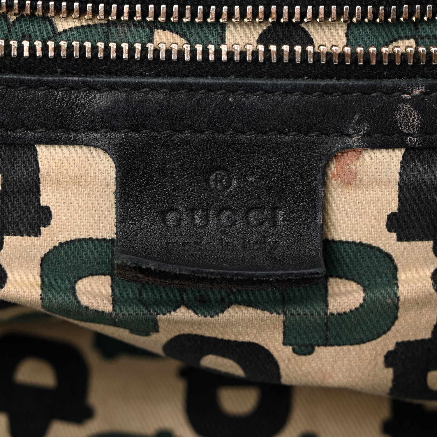 Gucci Guccissima Small Pelham Shoulder Bag Black 6 of 15