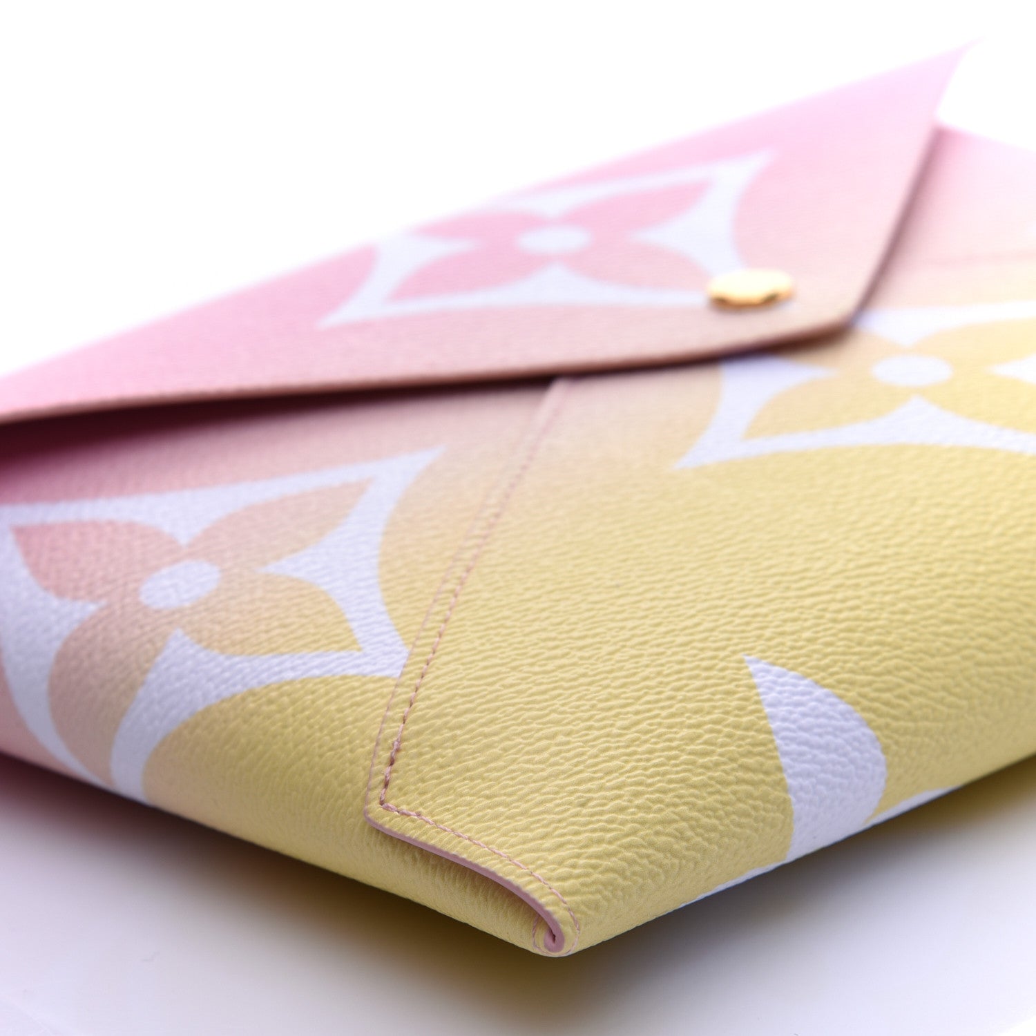 Louis Vuitton Monogram Giant By The Pool Large Kirigami Pochette Pink 6 of 8