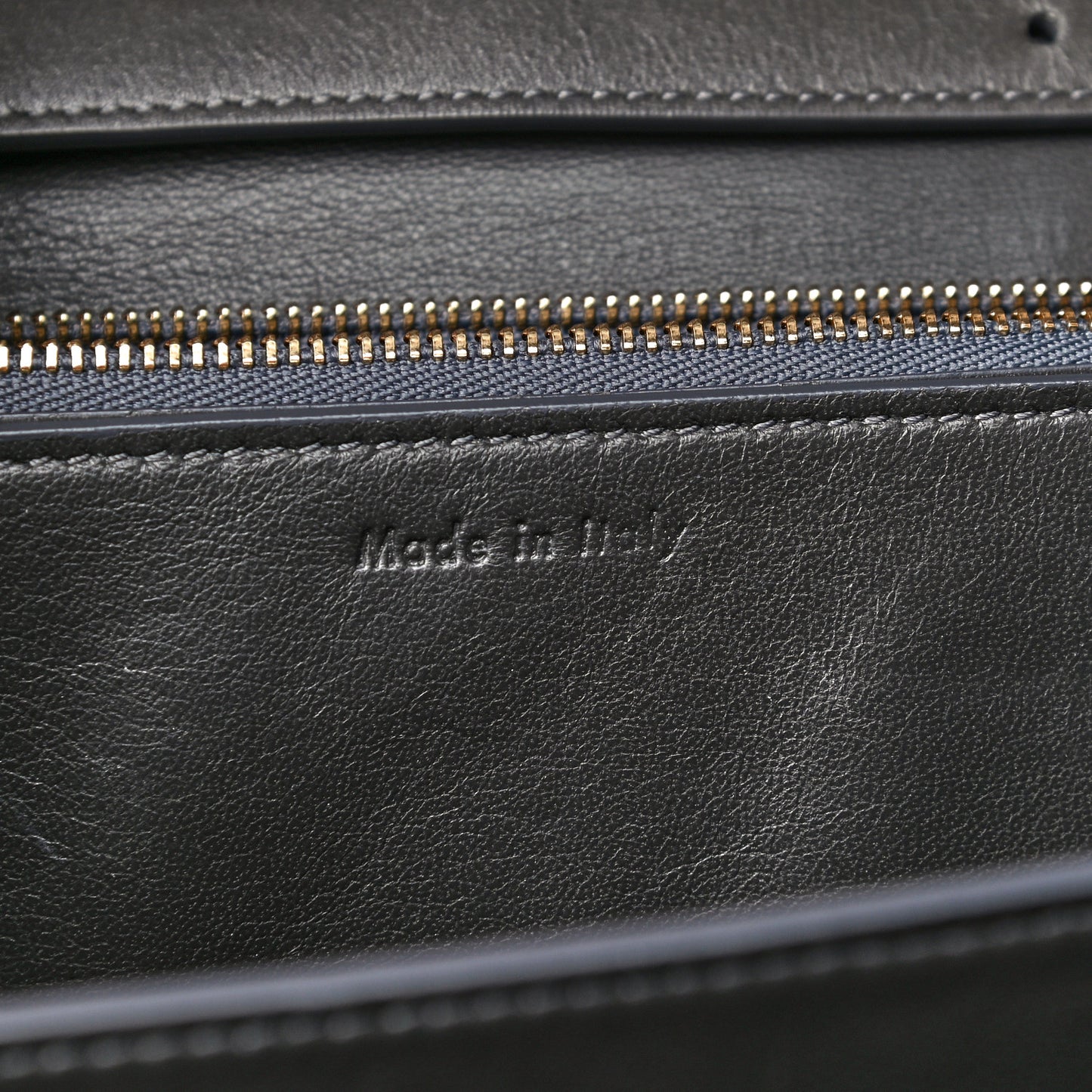 Box Calfskin Medium Classic Box Flap Bag Grey