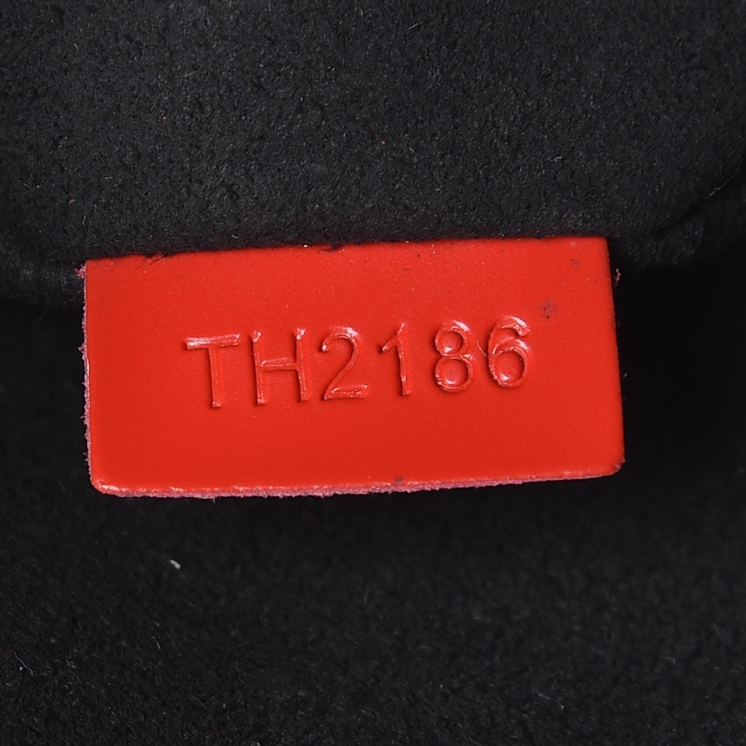 Louis Vuitton X SUPREME Epi Bumbag Red 7 of 10