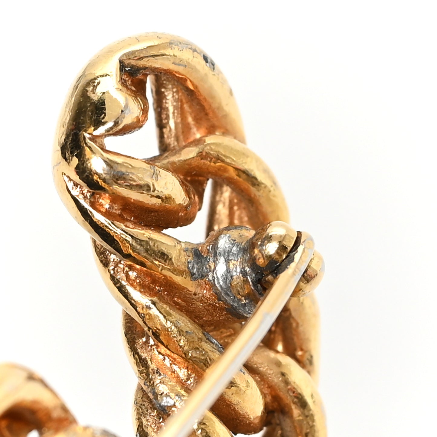 Metal Chain CC Brooch Gold