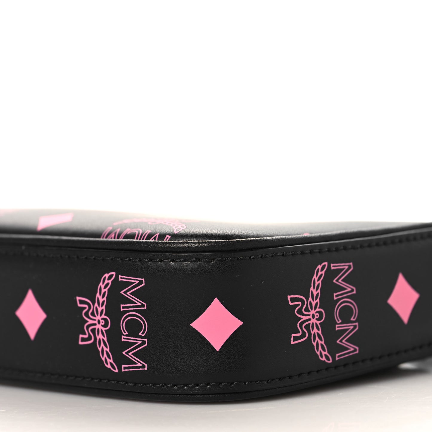 Calfskin Color Splash Pouch on Chain Black Pink