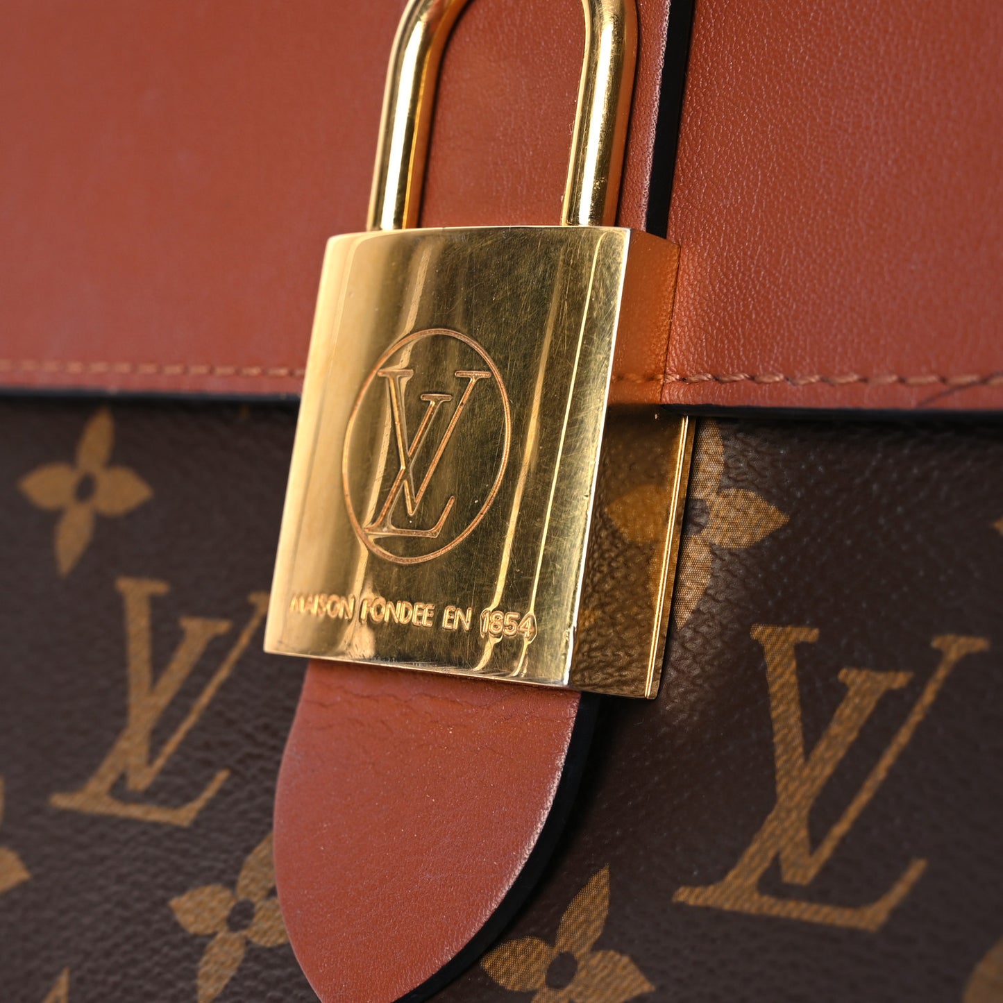 Monogram Locky BB Caramel