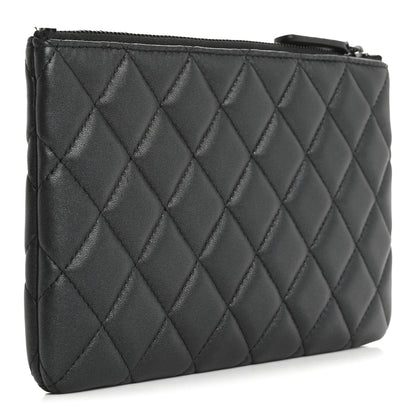 Chanel Pearly Lambskin Quilted Cosmetic Case So Black 4 of 8