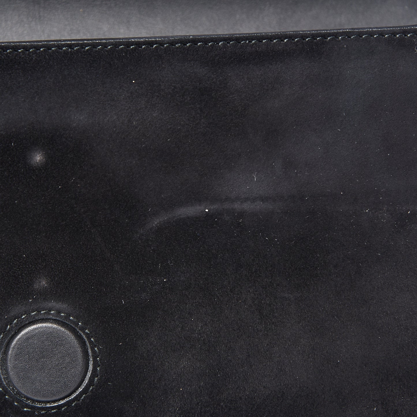 Suede Pearly GG Marmont Clutch Black