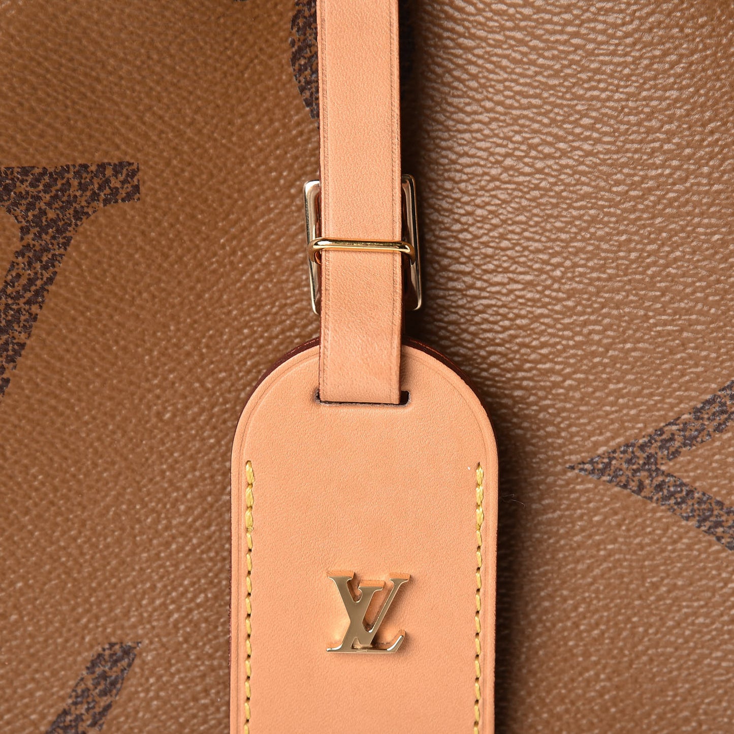 Reverse Monogram Giant Boite Chapeau Souple