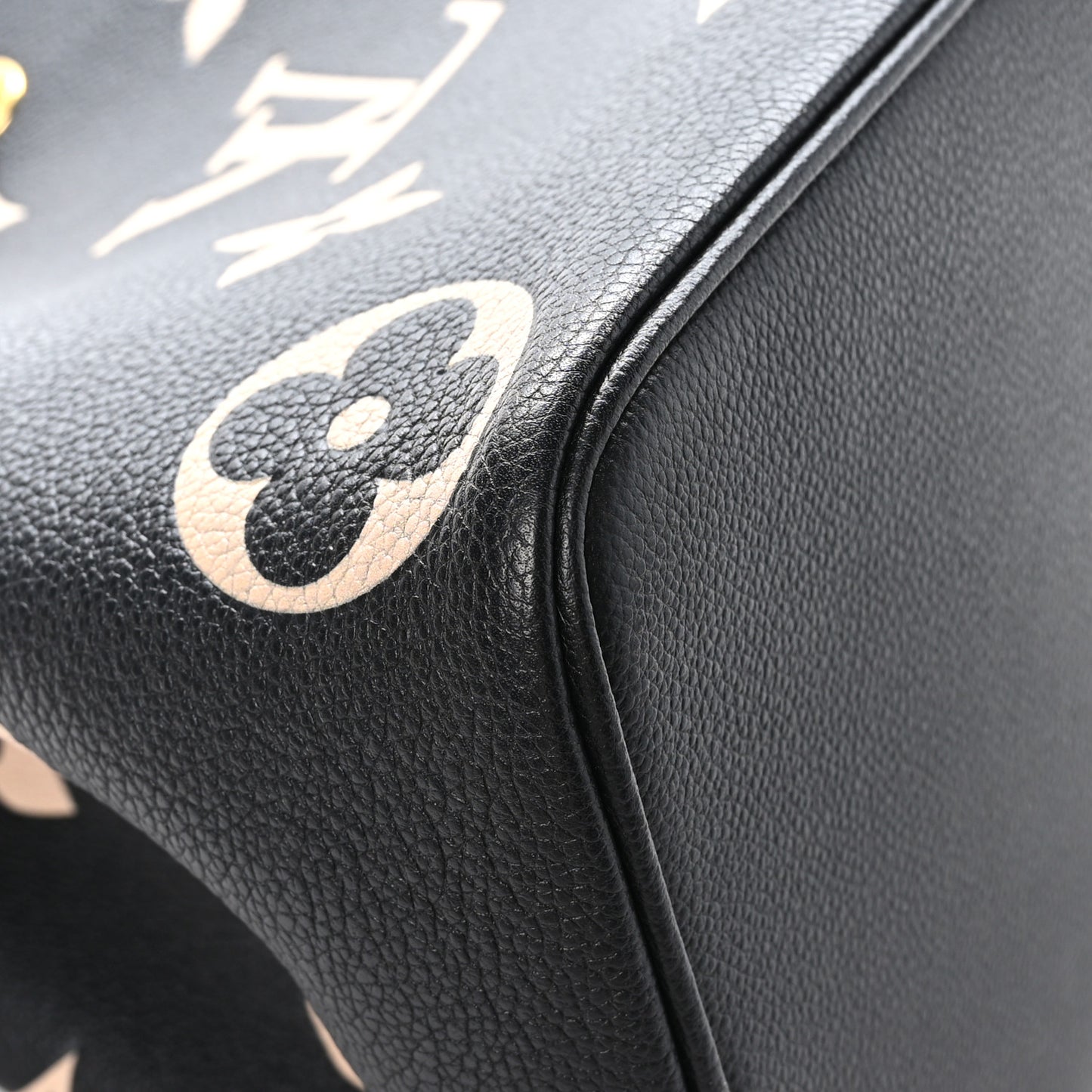 Empreinte Monogram Giant Neonoe MM Black Beige
