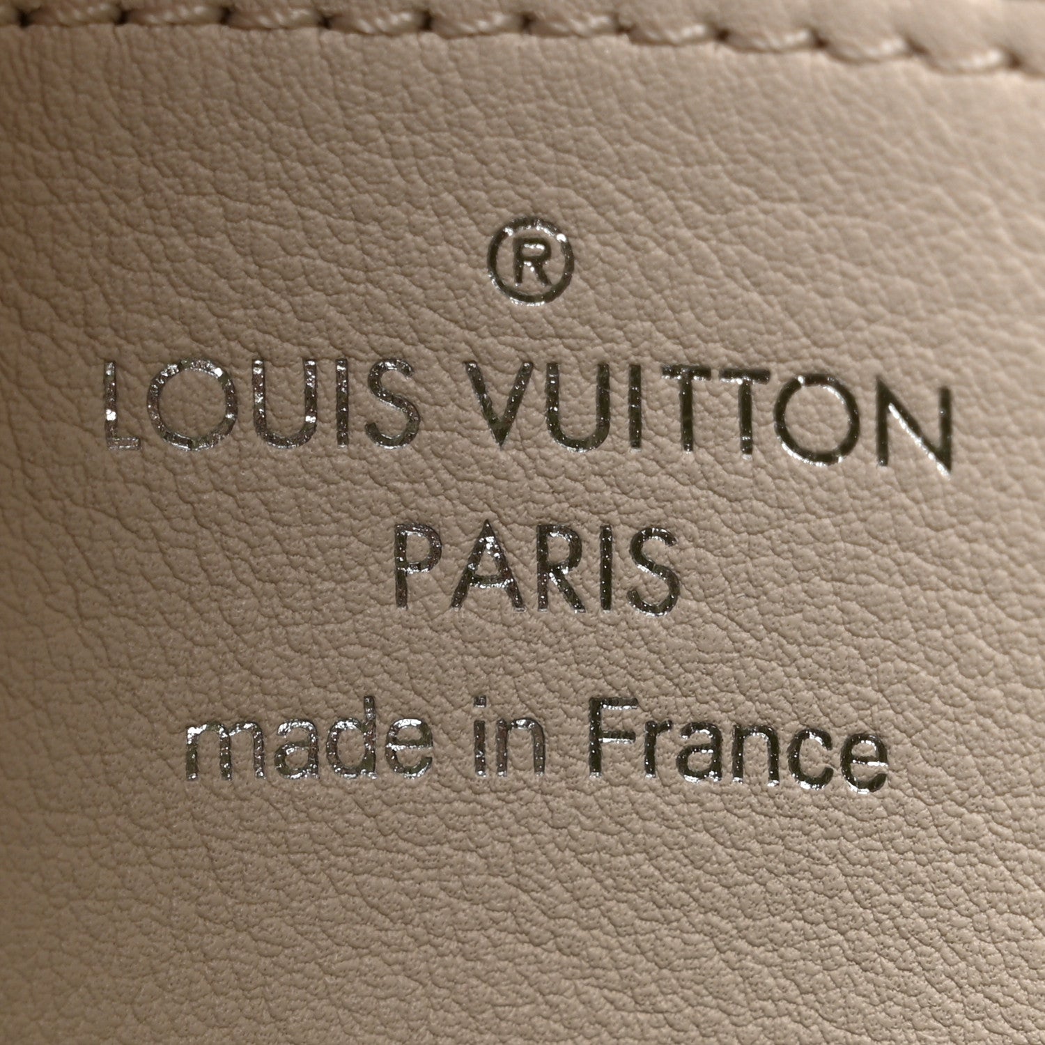 Louis Vuitton Reverse Mahina Carmel Hobo Quartz White 6 of 10