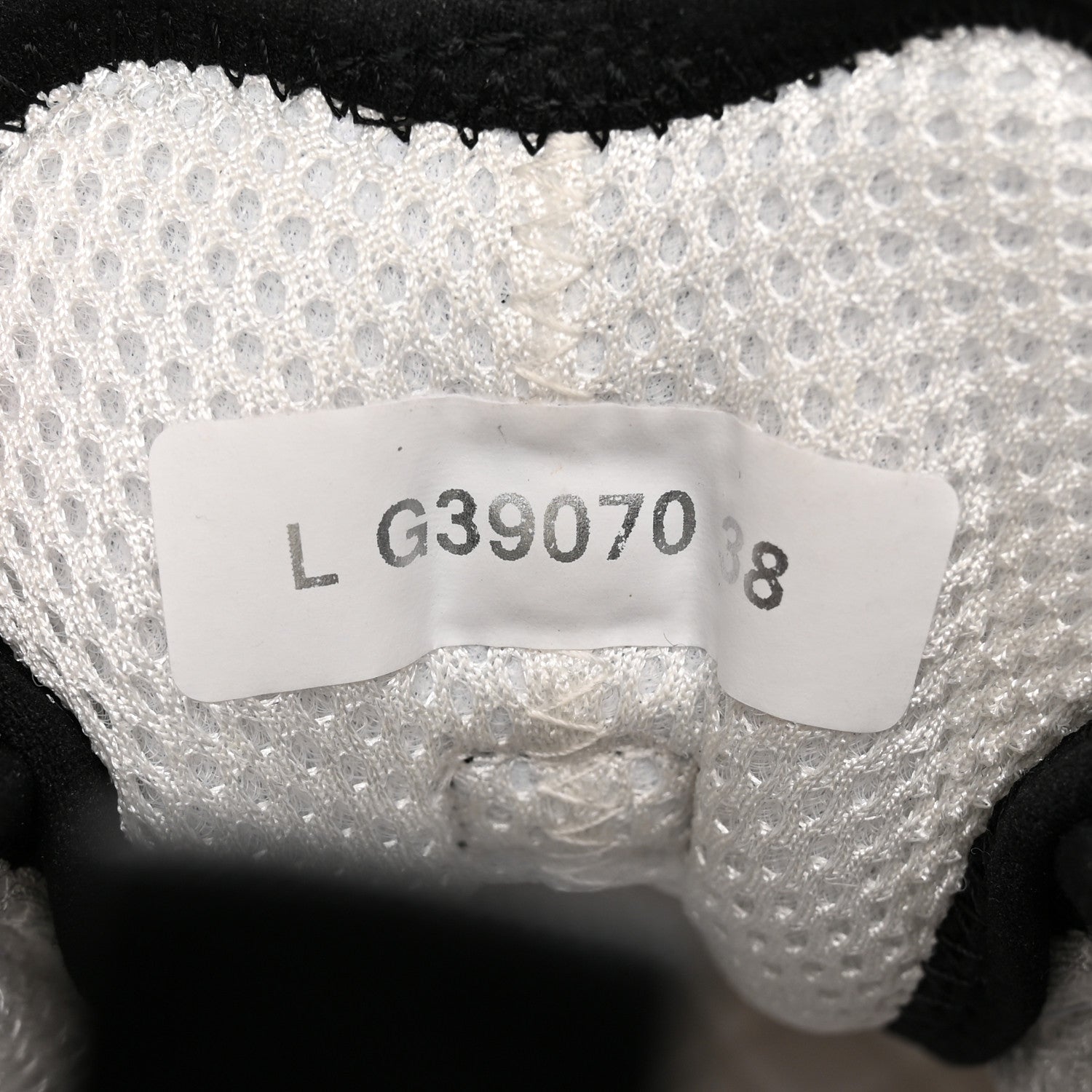 Chanel Velvet Calfskin Mixed Fibers CC Sneakers 38 Ivory Black 9 of 12