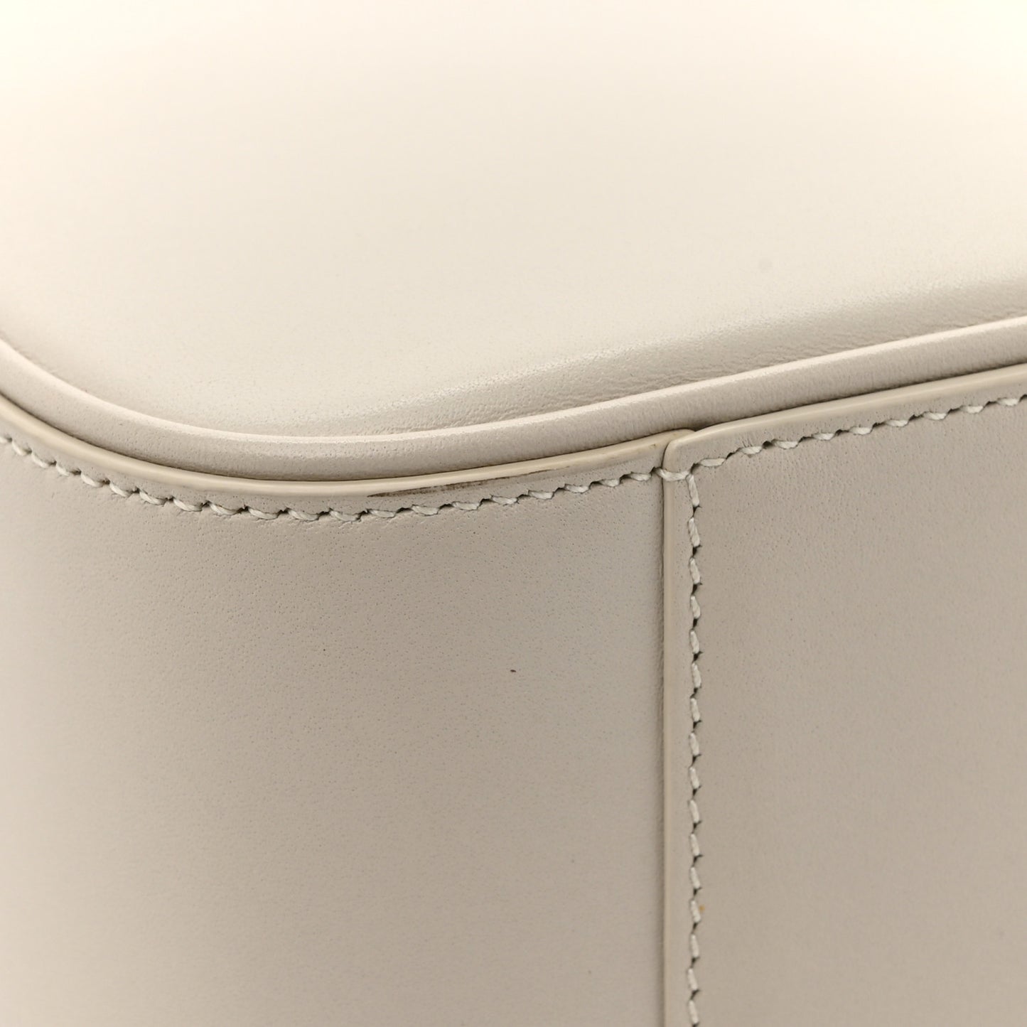 Smooth Calfskin Le 5 A 7 Hobo Blanc Vintage