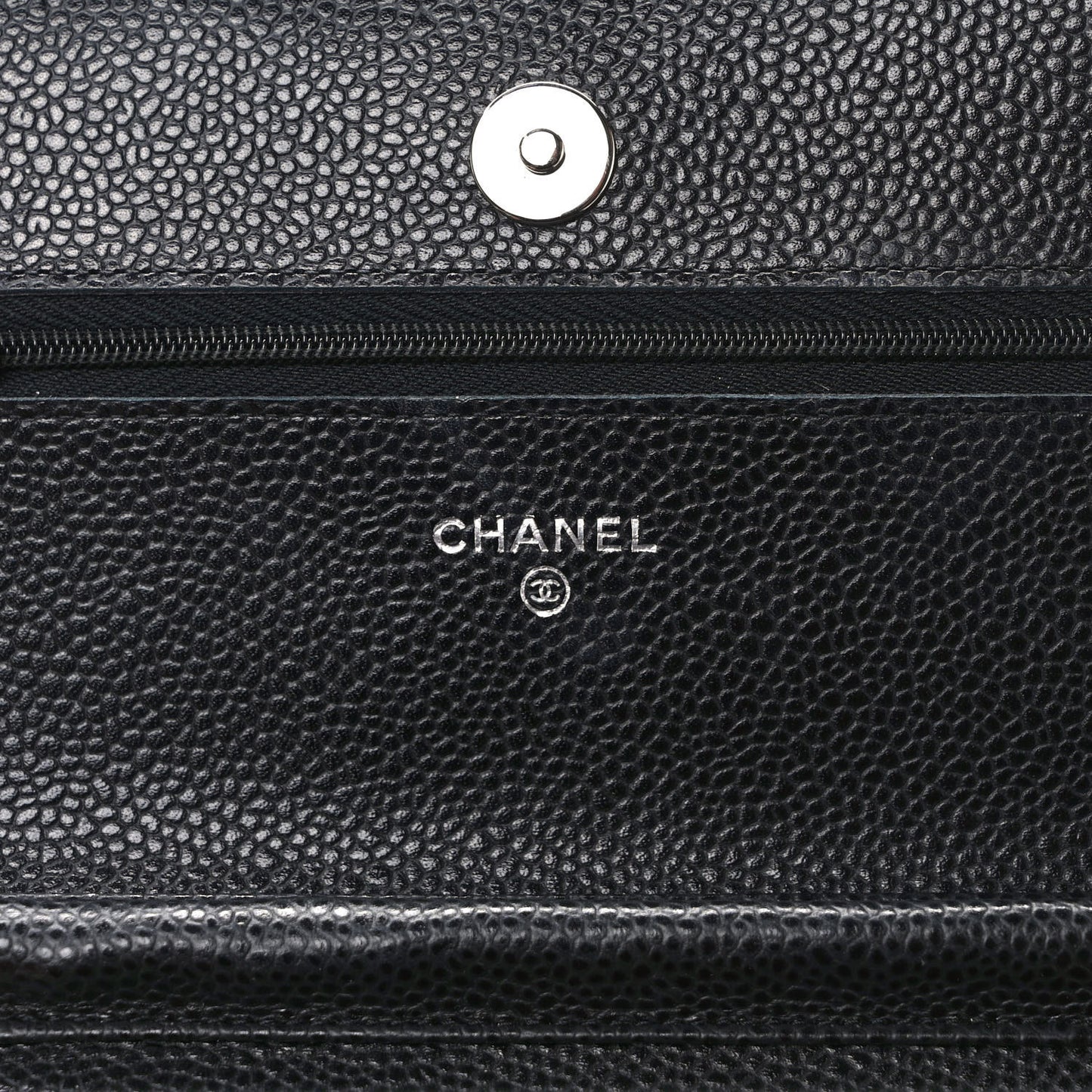 Caviar Quilted Wallet on Chain WOC Black