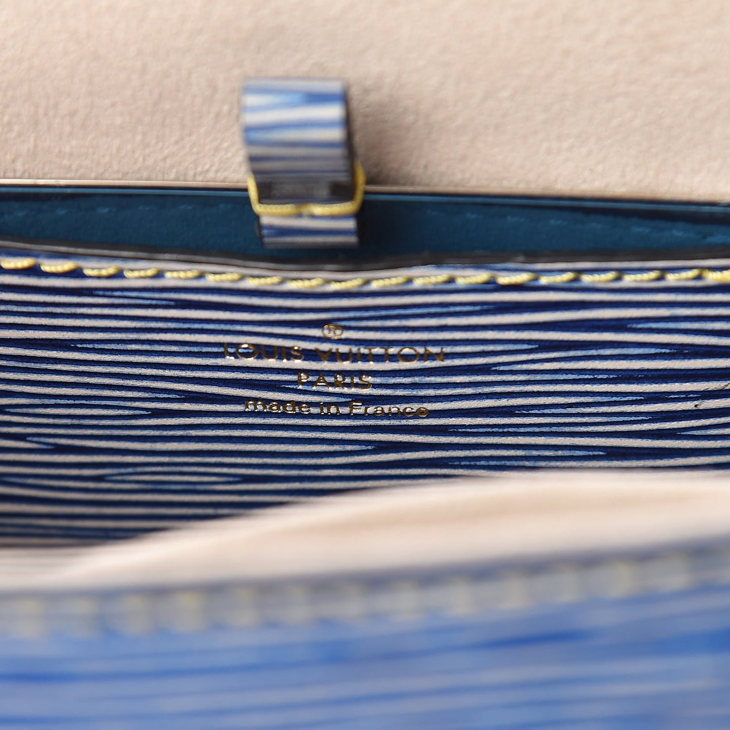 Epi Twist Shoulder Bag MM Denim Light