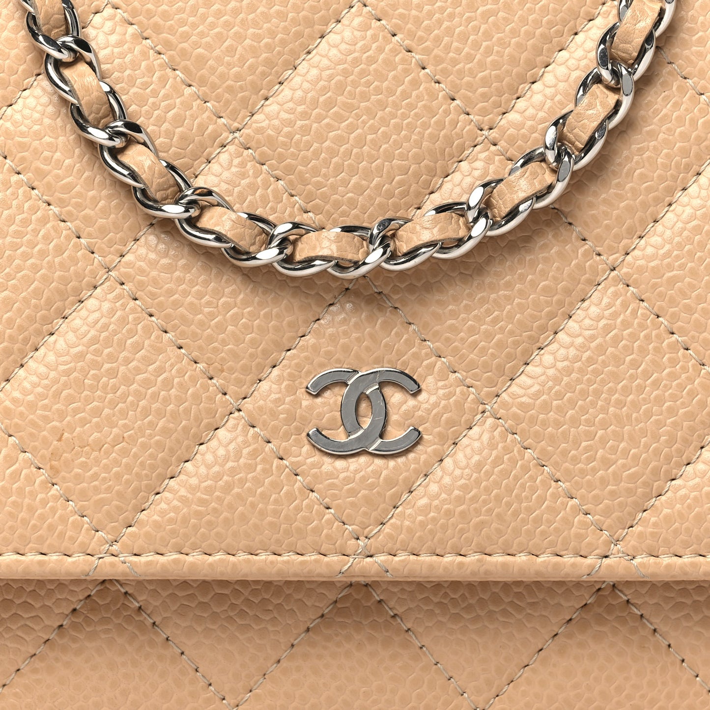 Caviar Quilted Wallet on Chain WOC Beige