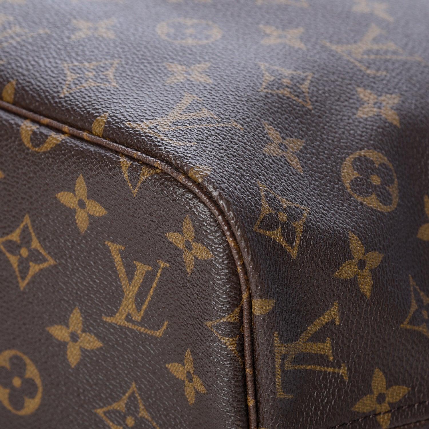 Louis Vuitton Monogram Neverfull MM 11 of 15