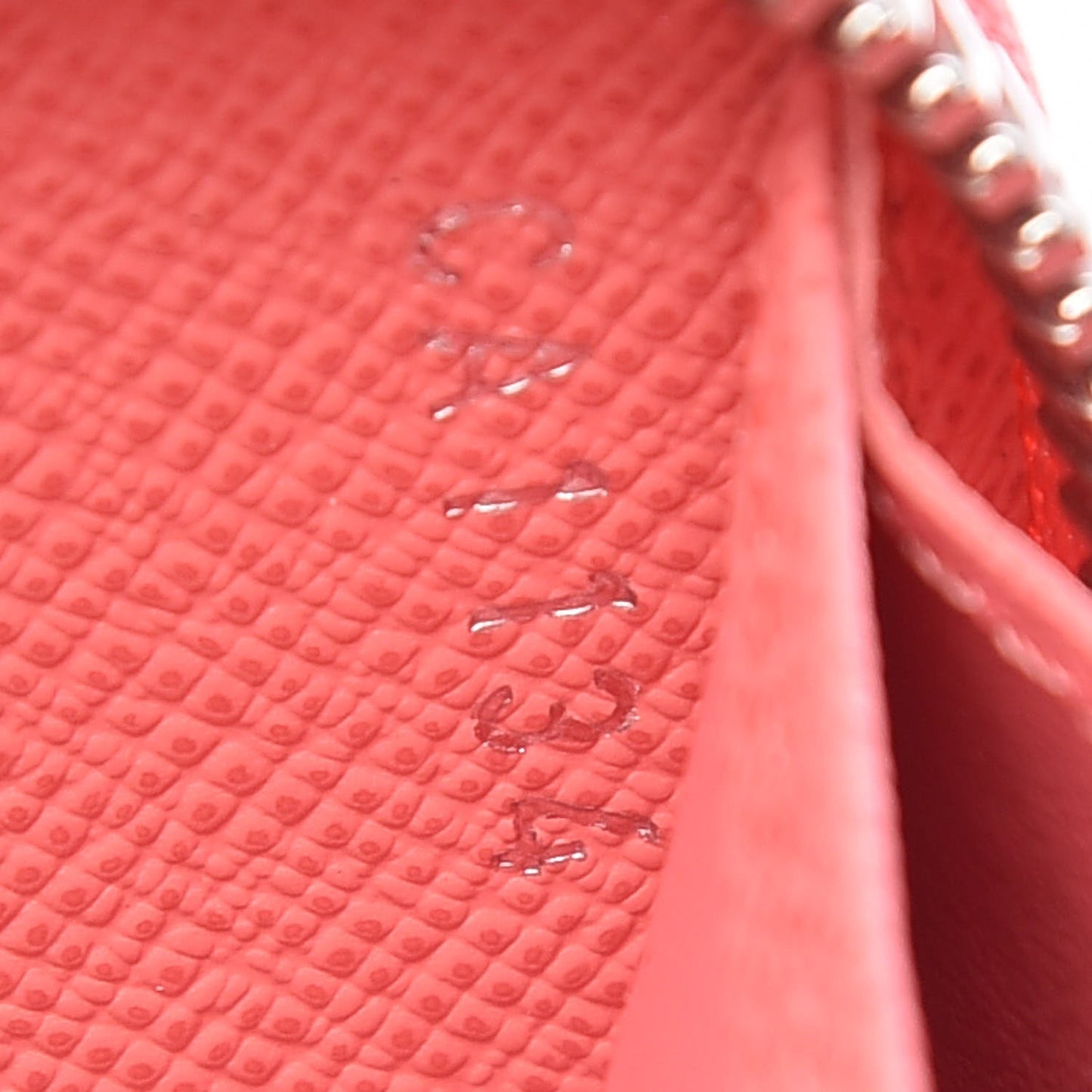 Epi Zippy Wallet Corail