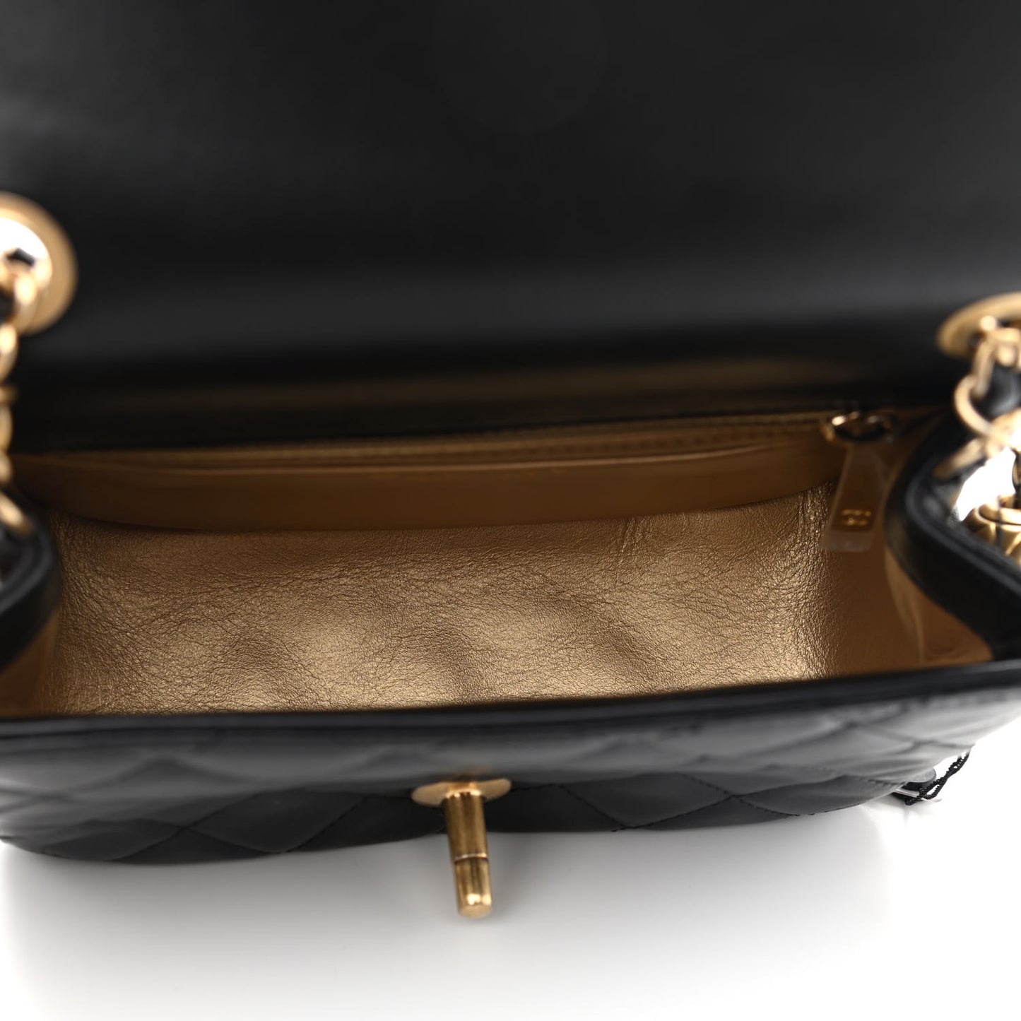 Lambskin Quilted Mini Pearl Crush Flap Black