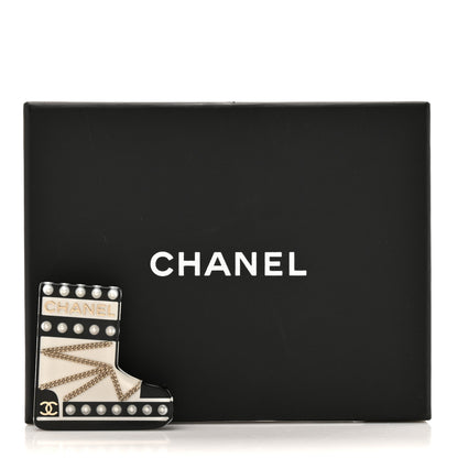 Chanel Pearl Resin CC Boot Brooch Black White Gold 4 of 4