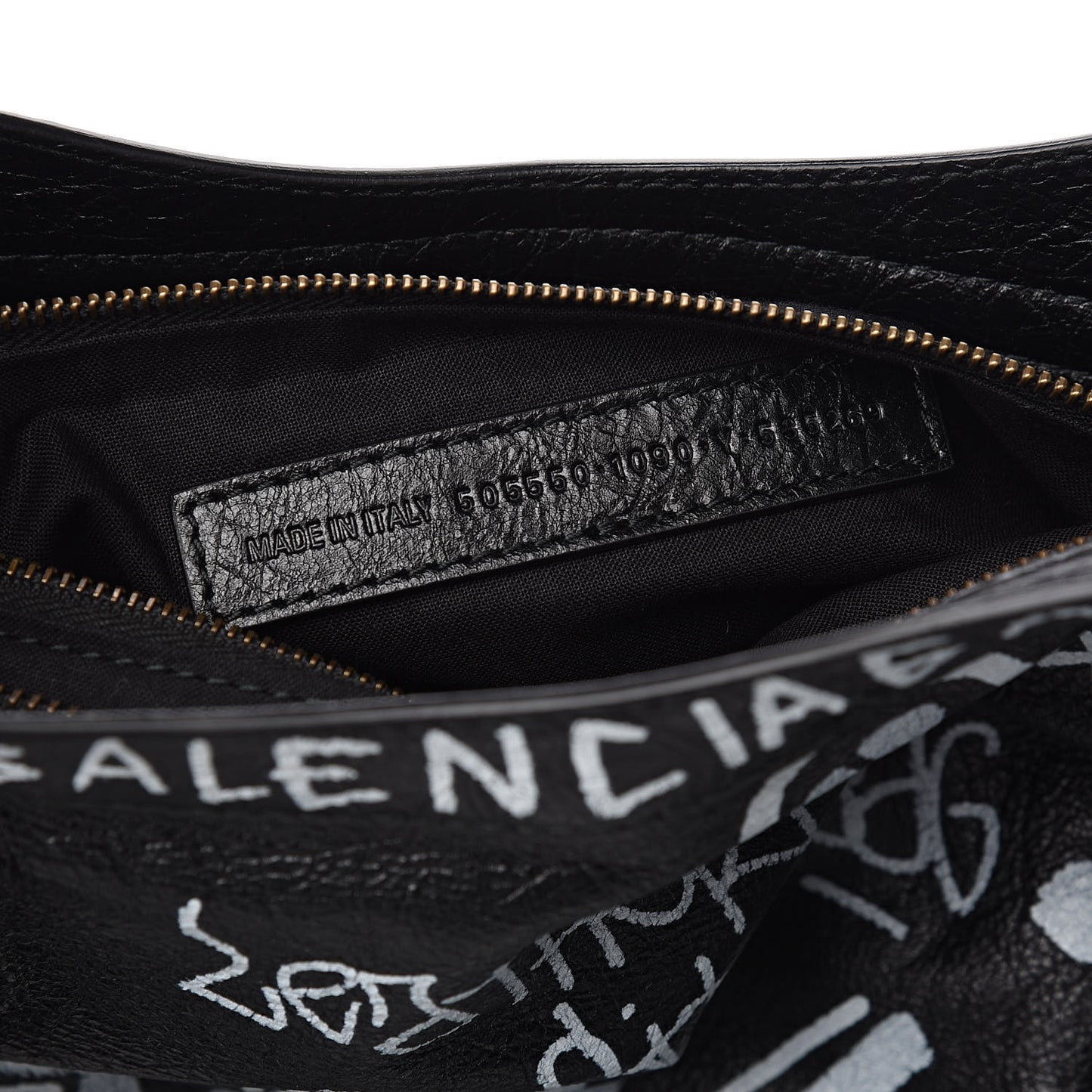 Agneau Arena Graffiti All Over Classic Hardware City Black White