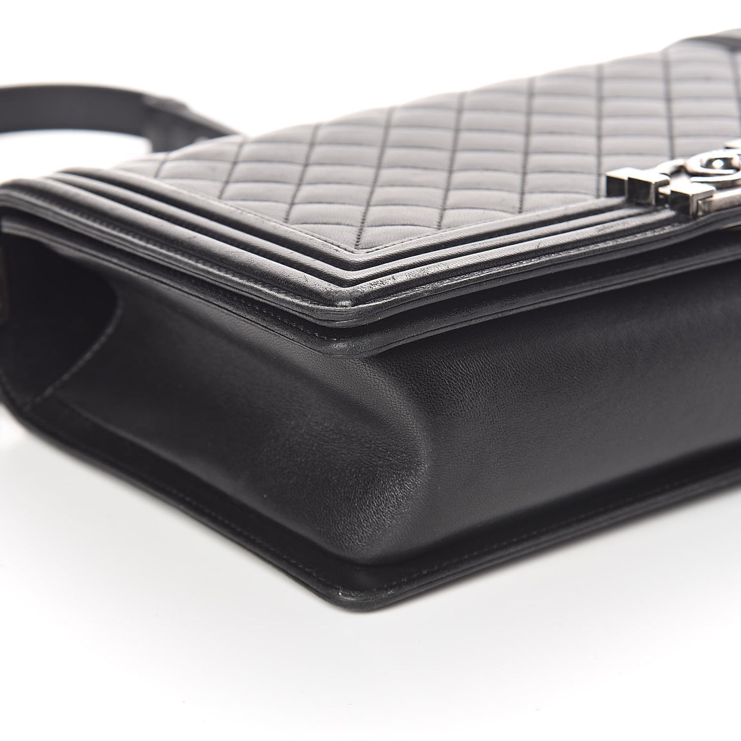 Lambskin Quilted New Medium Boy Flap Black