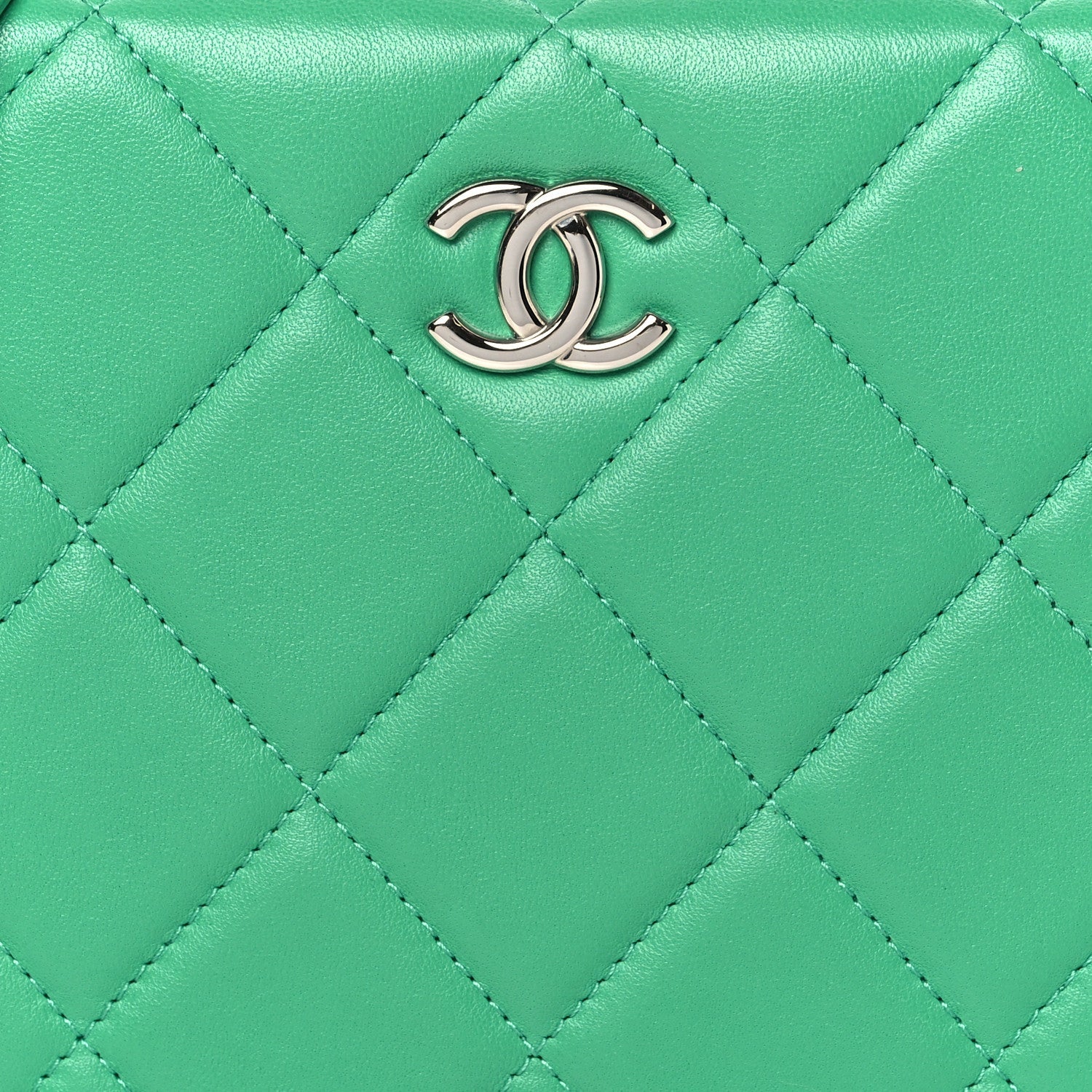 Chanel Quilted Lambskin Metal Bar Clutch Bag Green 7 of 9