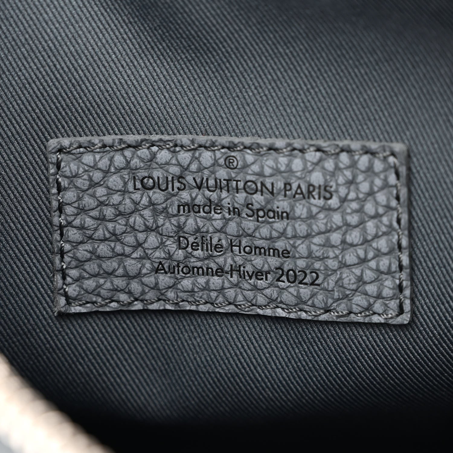 Louis Vuitton Taurillon Monogram Chalk Hobo Cruiser PM Granite Gray 6 of 9