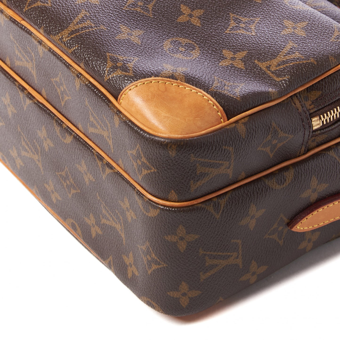 Monogram Nil 28