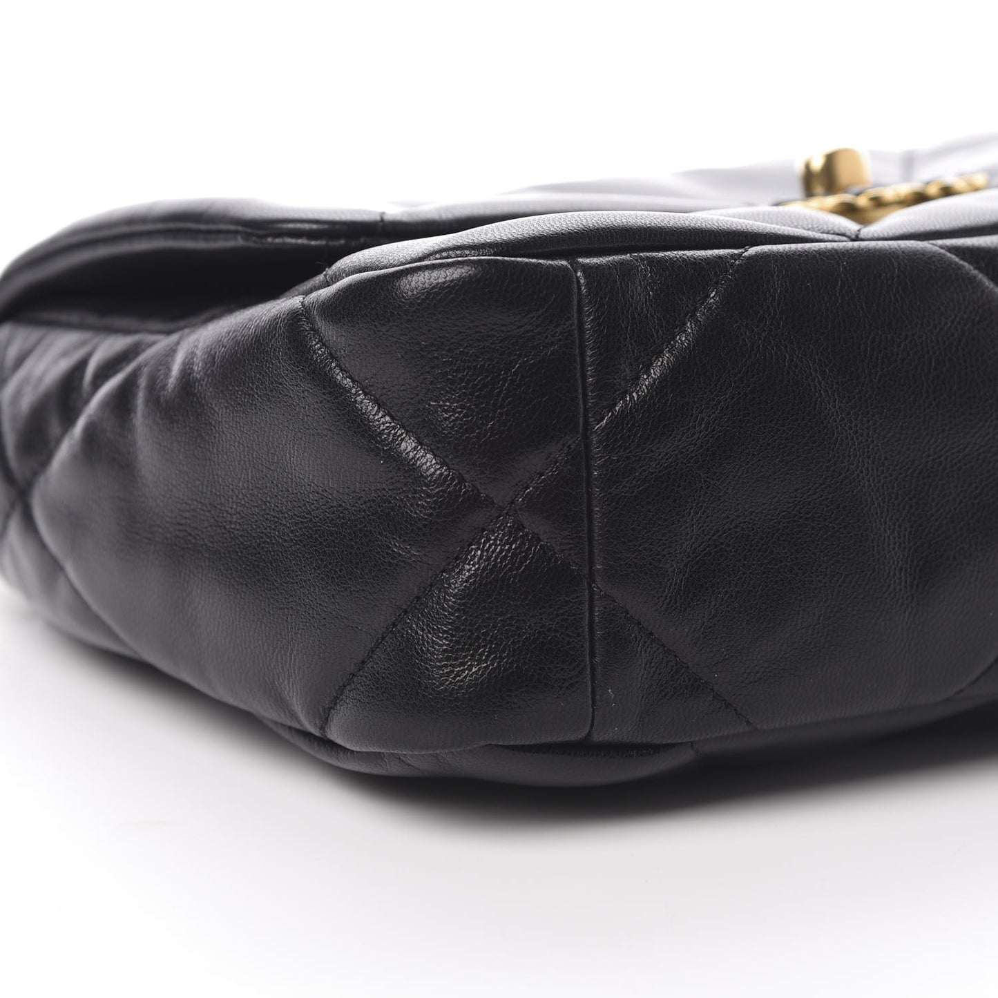 Goatskin Quilted Medium 19 Flap Black