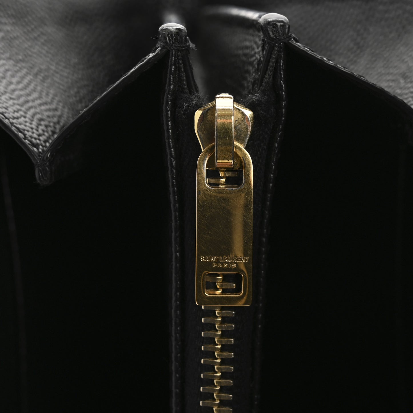 Grain De Poudre Matelasse Chevron Monogram Flap Wallet Black