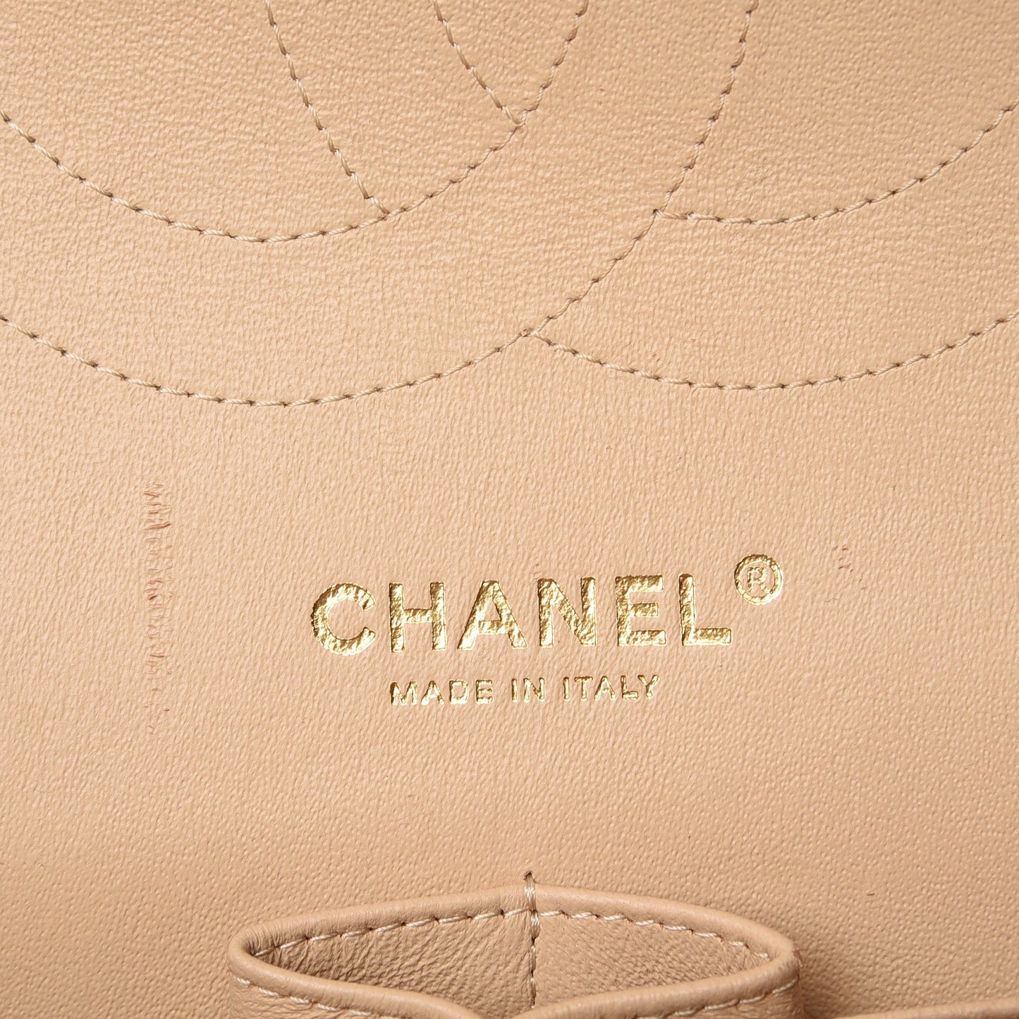 Caviar Quilted Jumbo Double Flap Beige Clair