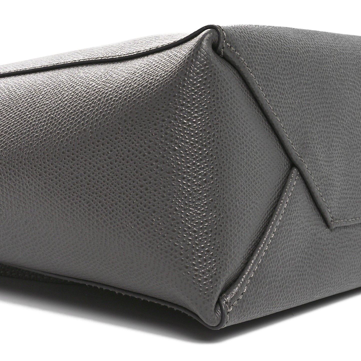 Grained Calfskin Small Vertical Cabas Kohl