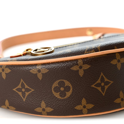 Louis Vuitton Monogram Loop 8 of 9
