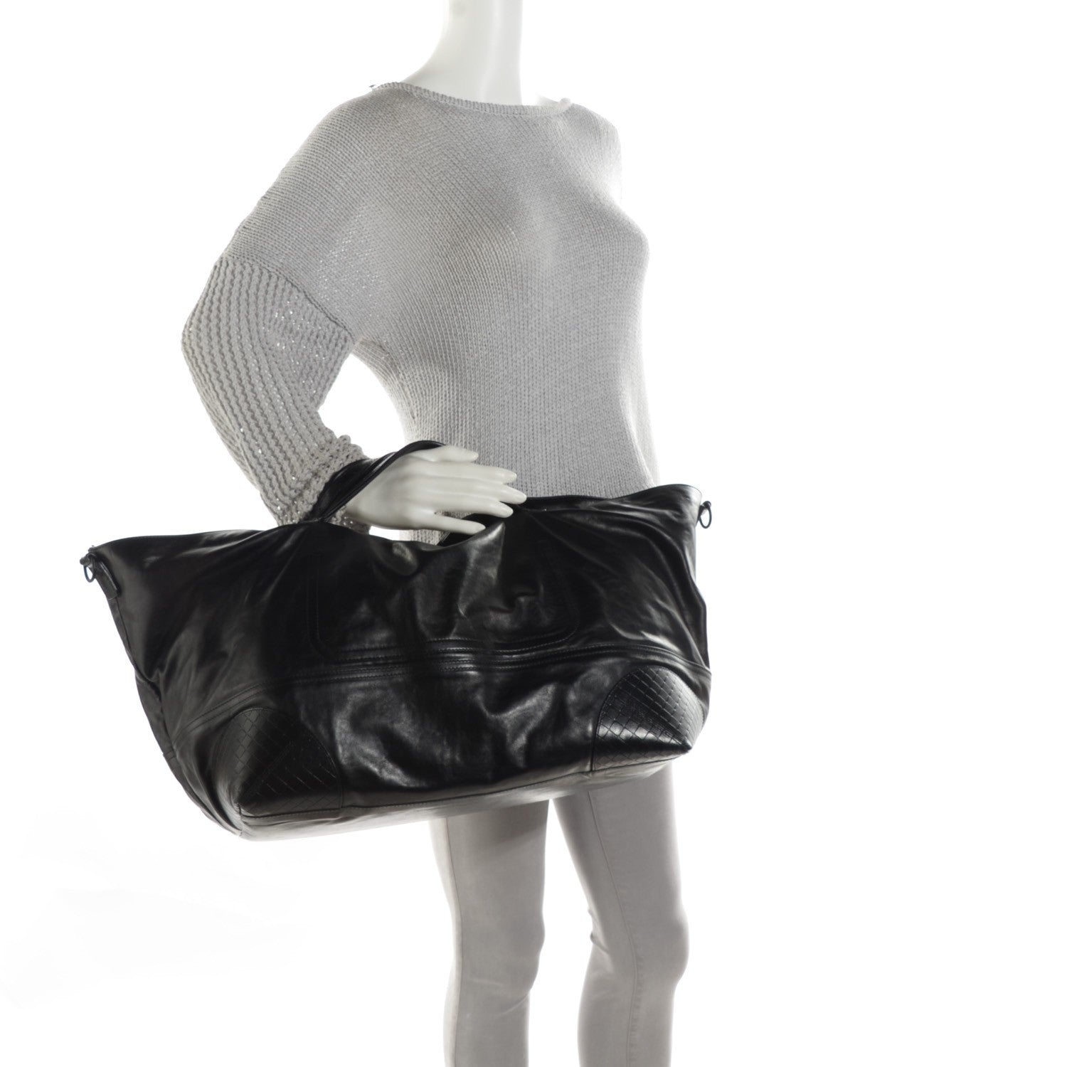 Bottega Veneta Leather Lightweight Duffel Black 2 of 9