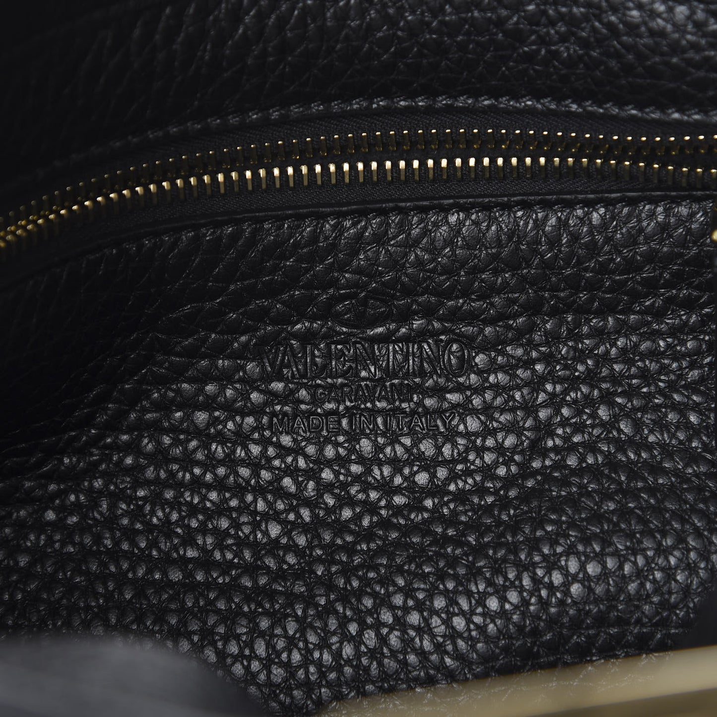 Pebbled Calfskin Small Rockstud Flip-Lock Messenger Bag Black