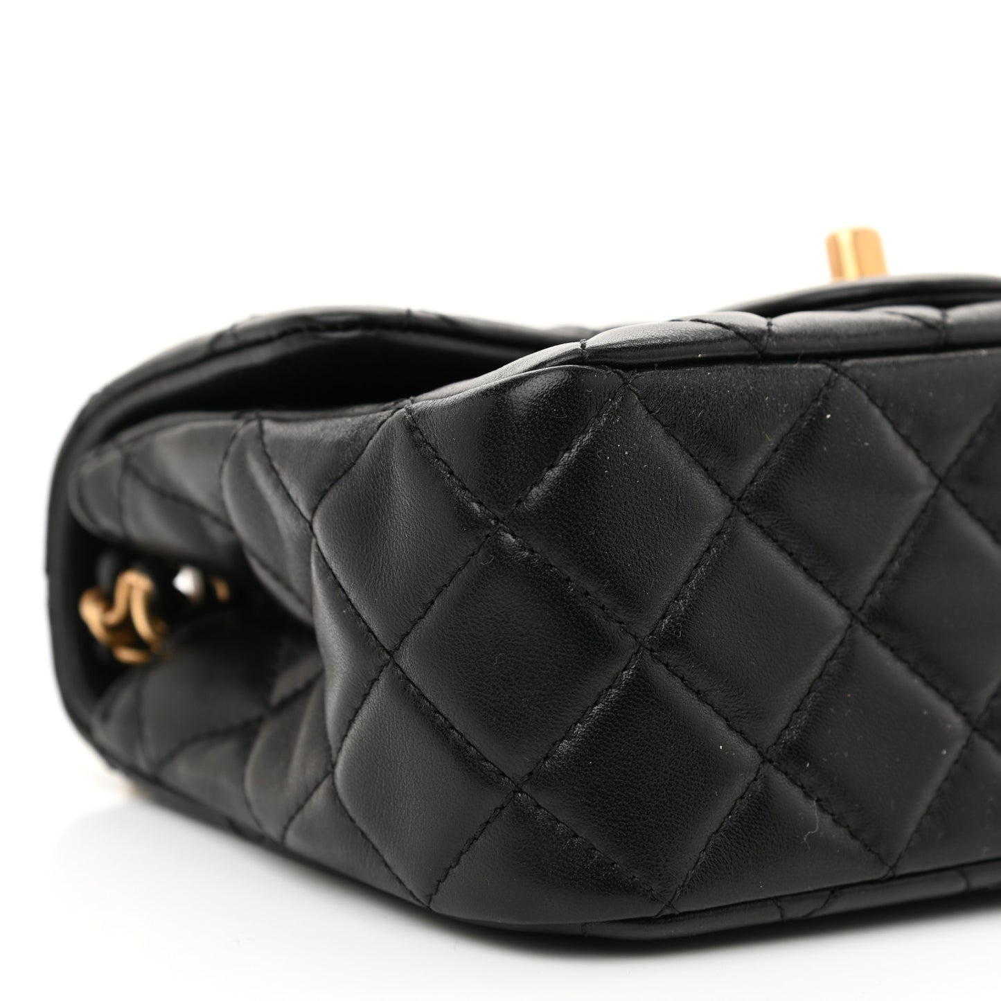 Lambskin Quilted Mini Pearl Crush Flap Black